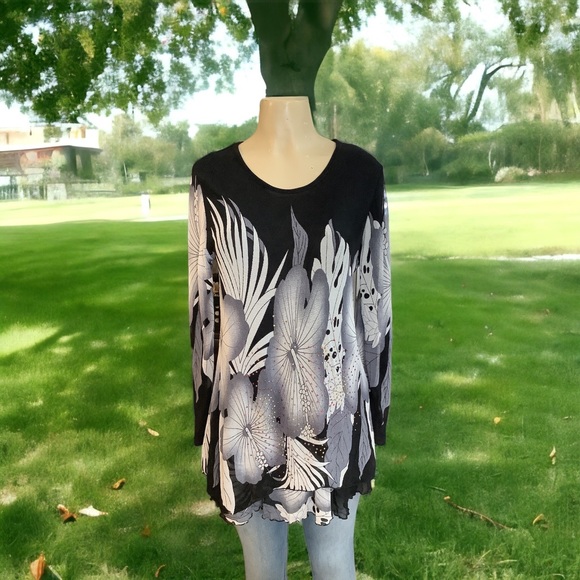 VIA VITTORIA ~ Tunic - Picture 2 of 11